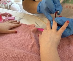 SpaLaLa opens in NYC: nail painting